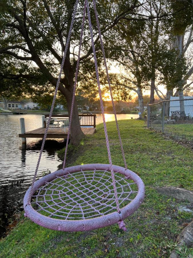 הוילה ניו פורט ריצ'י Private Tropical Waterfront Sanctuary W Pool, Hot Tub & An Island! Pet Friendly מראה חיצוני תמונה